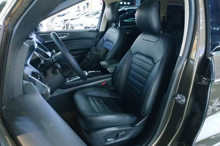 Used Ford Edge 2018 EcoBoost 245 Two-Wheel-Drive Titanium 7-Seater China V Standard
