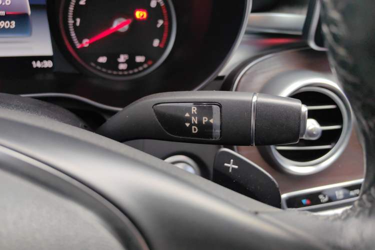 Used Mercedes-Benz GLC 2016 GLC 300 4MATIC Dynamic Model
