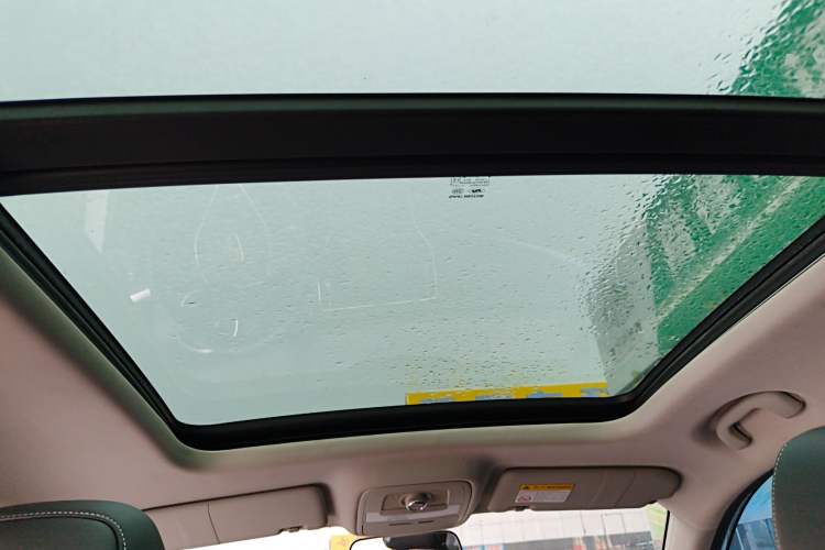 Used Roewe RX5 2018 20T Two-Wheel Drive Manual Flagship Edition
