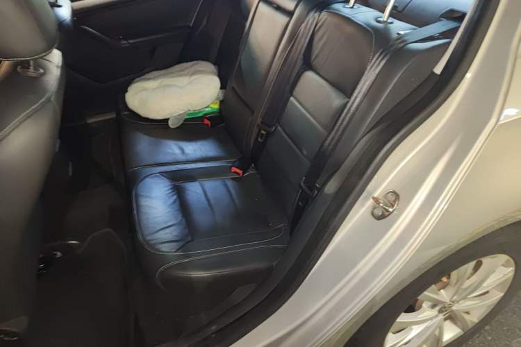 Used Volkswagen Lavida 2015 1.6L Automatic Comfort Edition
