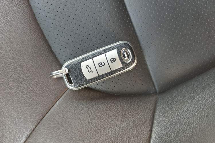 Used GAC Trumpchi GS4 2017 235T G-DCT Two-Wheel Drive Luxury Edition
