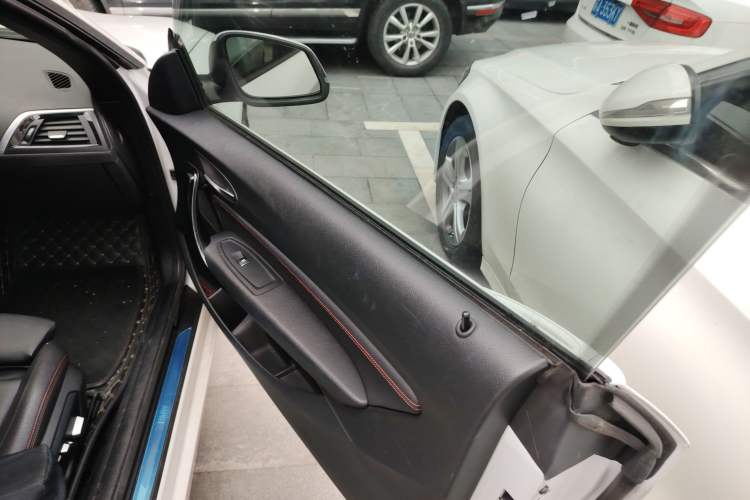 Used BMW 2 Series 2019 225i Convertible Coupe Sports Design Package