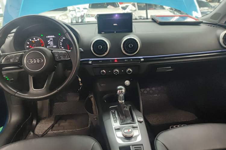 Used Audi A3 2018 30th Anniversary Edition Sportback 35 TFSI Fashion Model
