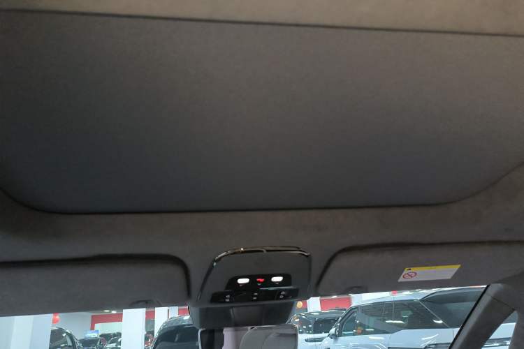 Used Zeekr 009 2024 Six-Seat Executive Version 4WD 108 kWh
