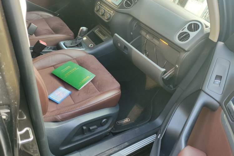 Used Volkswagen Tiguan 2013 2.0 TSI Automatic All-Wheel-Drive Flagship Edition
