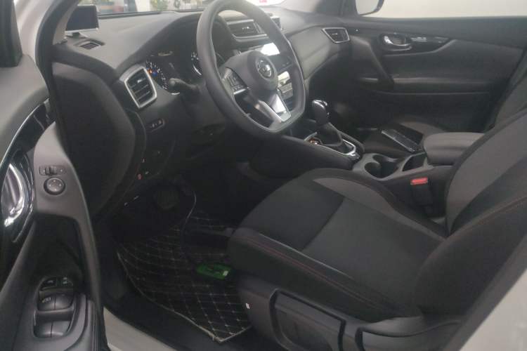 Used Nissan Qashqai 2019 2.0L CVT Smart Enjoyment Version
