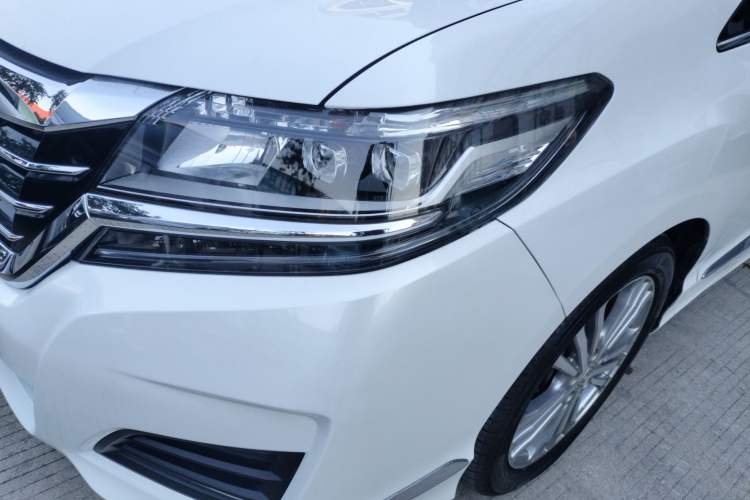 Used Honda Elysion 2016 2.4L Comfort Edition
