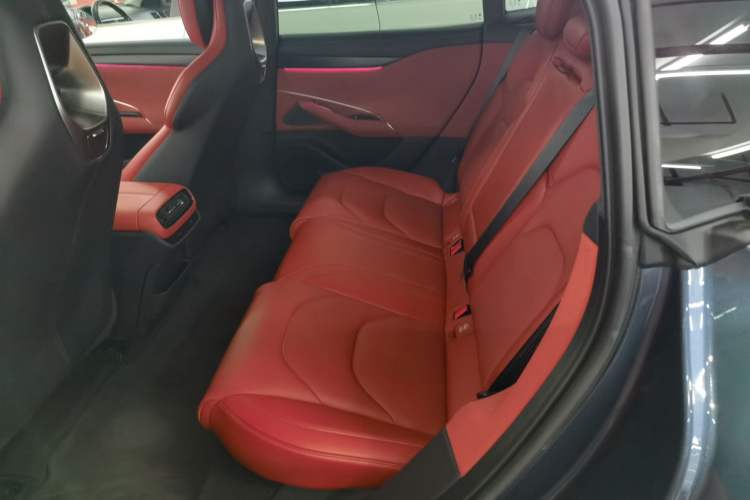 Used  SU7 2024 Rear-Drive Long-Range Intelligent Driving Version