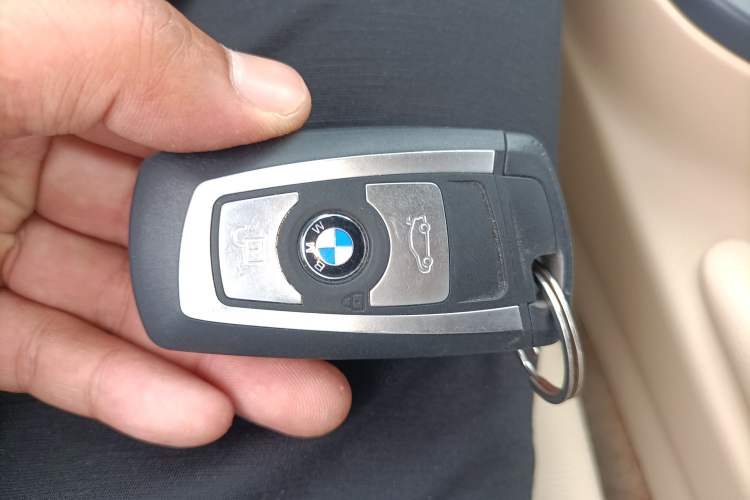 Used BMW 3 Series 2013 320Li Fashion Model
