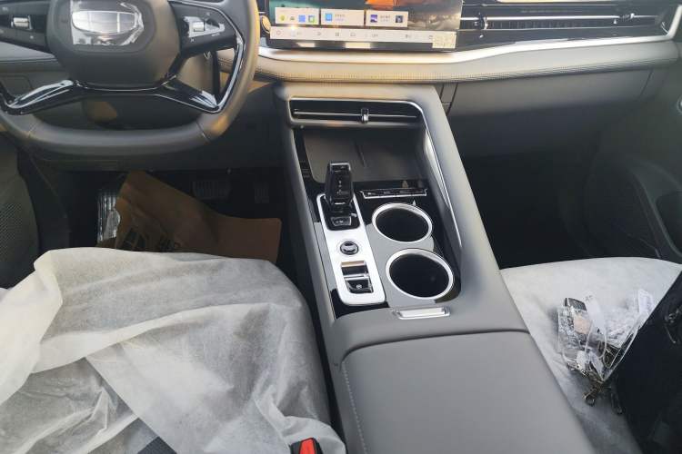 Used Geely Auto Emgrand X7 Sport 2026 Model 1.5TD Aspirational