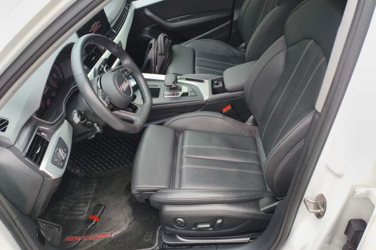 Used Audi A4L 2022 40 TFSI Luxury Dynamic Model
