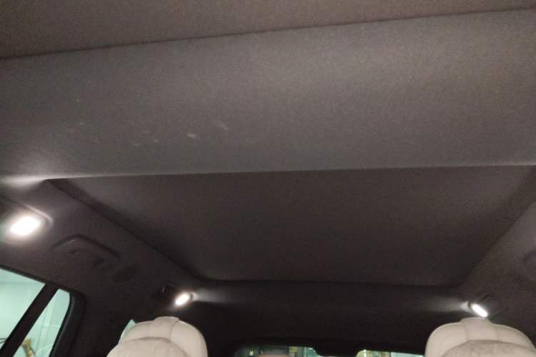 Used Li Auto L8 2024 PRO Model
