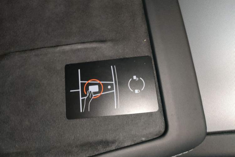 Used Tesla Model 3 2023 Rear-Wheel-Drive Version
