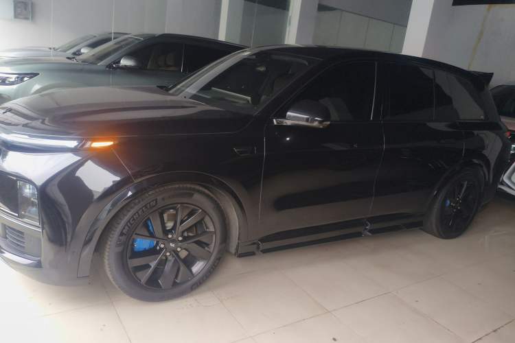 Used Li Auto L8 2023 Pro Model
