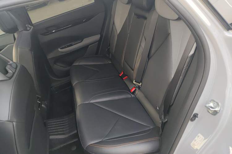 Used Changan UNI-V 2022 1.5T Smart Navigation Version
