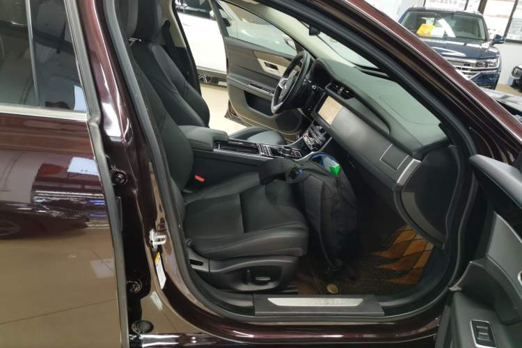 Used Jaguar XFL 2020 XFL 2.0T P200 Two-Wheel-Drive Elite Edition