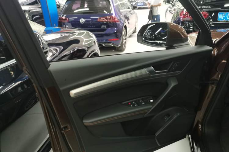 Used Audi Q5L 2018 45 TFSI Prestige Fashion Edition China V Emission Standard
