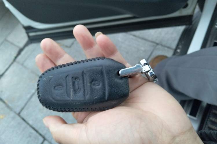 Used Peugeot 5008 2017 380THP 7-Seater Elite Edition
