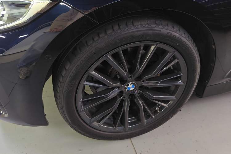 Used BMW 3 Series 2022 Restyled 325Li M Sport Night Edition Package
