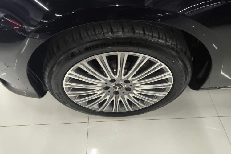 Used Mercedes-Benz E-Class 2020 E 300 L Stylish Model
