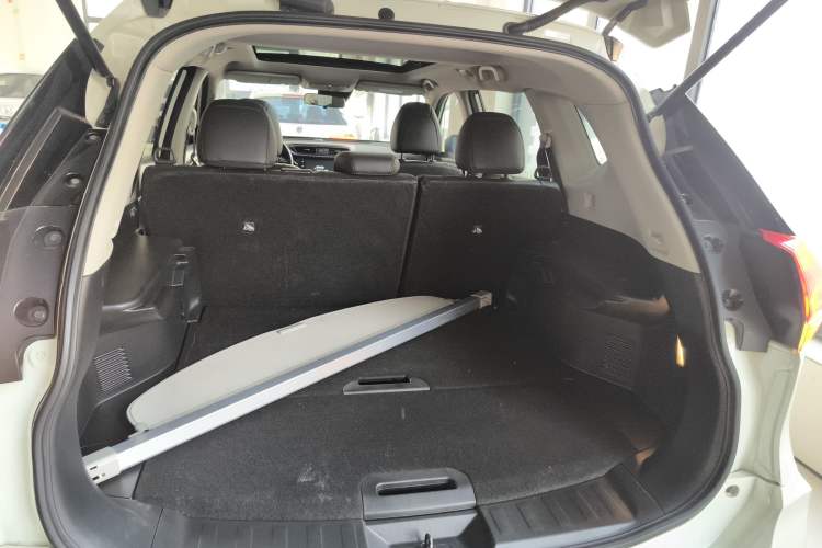 Used Nissan X-Trail 2019 2.0L CVT Smart Connect Comfort Edition 2WD