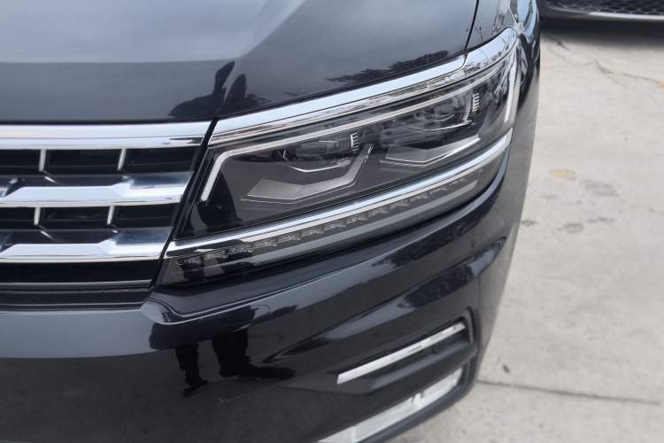 Used Volkswagen Tiguan L 2017 380TSI Automatic All-Wheel-Drive Flagship Edition
