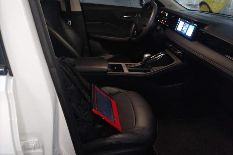 Used Roewe i5 2023 1.5L CVT Luxury Edition
