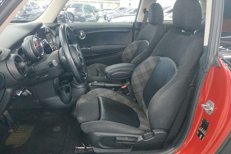 Used  MINI 2016 1.5T COOPER
