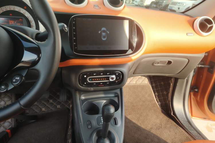 Used  forfour 2016 1.0L 52 kW Dynamic Edition
