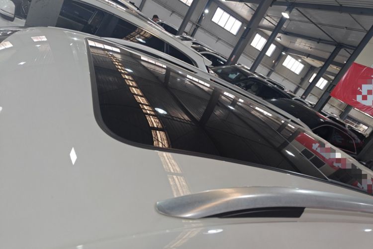 Used Volkswagen Tiguan L 2019 Revised 330TSI Automatic Two-Wheel Drive Smart & Luxury Edition China VI Standard
