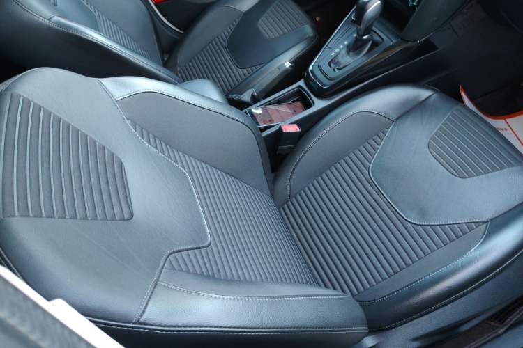 Used Ford Focus 2018 Hatchback Classic 1.6L Automatic Trendy SmartDrive Edition