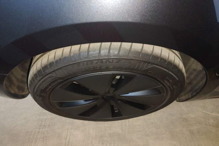 Used Tesla Model 3 2025 Rear-Wheel-Drive Version
