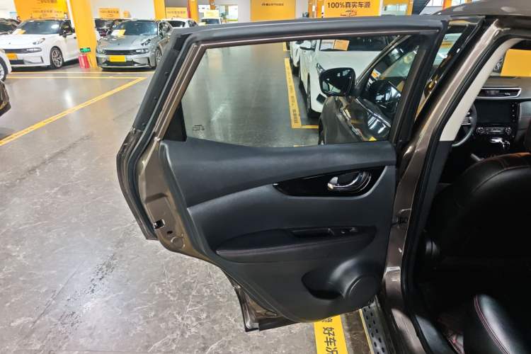 Used Nissan Qashqai 2019 2.0L CVT Smart Enjoyment Version
