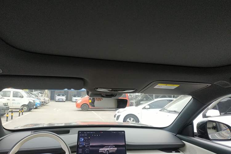 Used  Q07 2025 215 Flagship PLUS