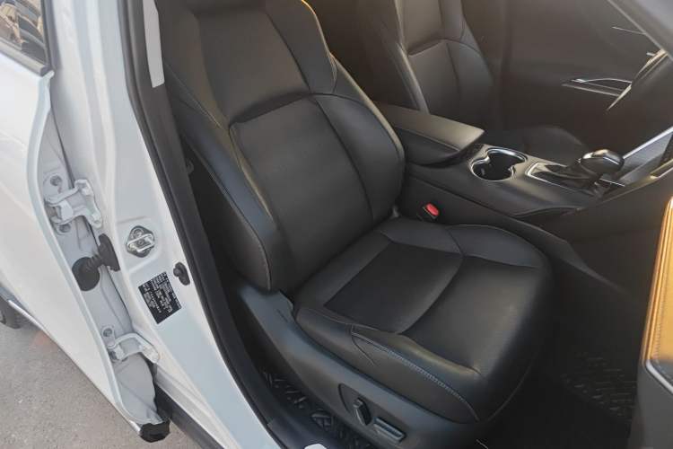 Used Toyota Venza 2022 2.0L CVT Two-Wheel Drive Prestige Edition
