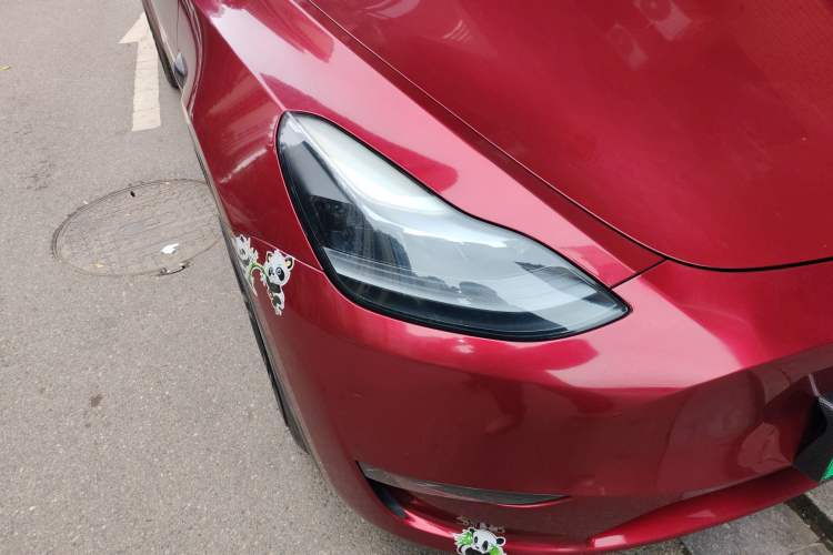 Used Tesla Model Y 2022 Long-Range All-Wheel-Drive Version