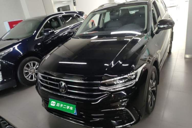 Used Volkswagen Tiguan L 2024 Outstanding Model 330TSI Automatic Two-Wheel Drive R-Line Dragon Glory Edition
