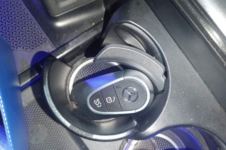 Used Mercedes-Benz GLC 2023 GLC 260 L 4MATIC Luxury Model 5 Seats