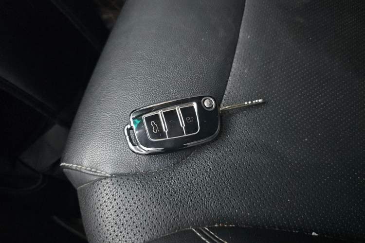 Used Geely Auto Vision X3 2017 1.5L Manual Luxury Model
