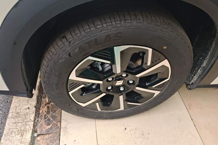 Used Baojun Baojun E6 