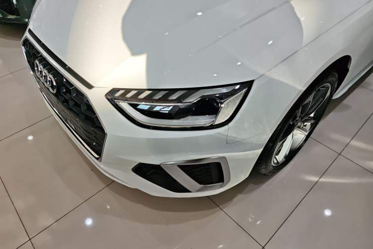Used Audi A4L 2023 40 TFSI Fashion Dynamic Model
