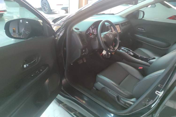 Used Honda Vezel 2020 1.5L CVT Pioneer Edition