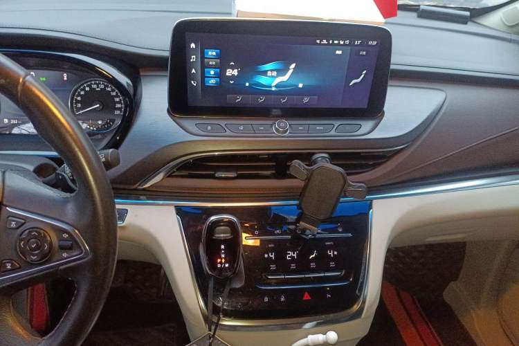 Used Buick GL8 2022 Land Business Class 652T Luxury Model