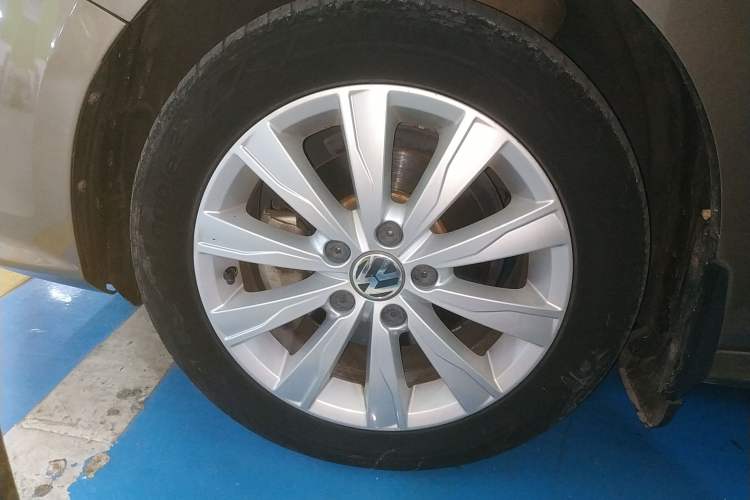 Used Volkswagen Sagitar 2015 1.6L Automatic Comfort Model