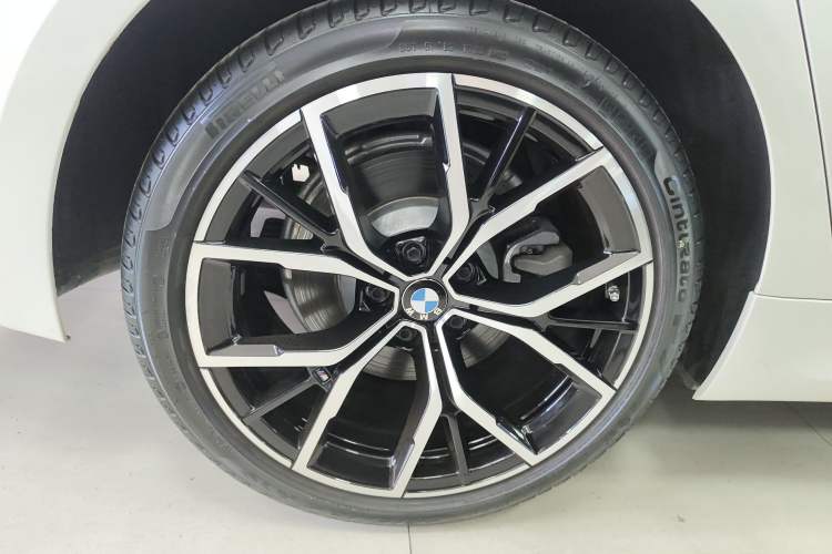 Used BMW 5 Series 2022 Second Facelift 530Li Luxury Version M Sport Package
