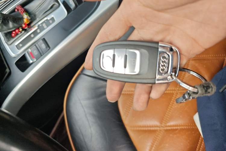 Used Audi A4L 2015 35 TFSI Automatic Standard Model
