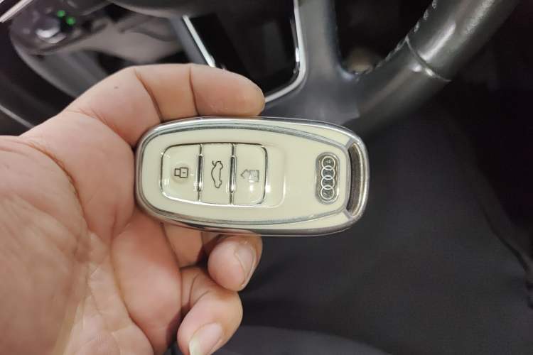 Used Audi Q2L 2018 35 TFSI Launch Exclusive Edition China VI