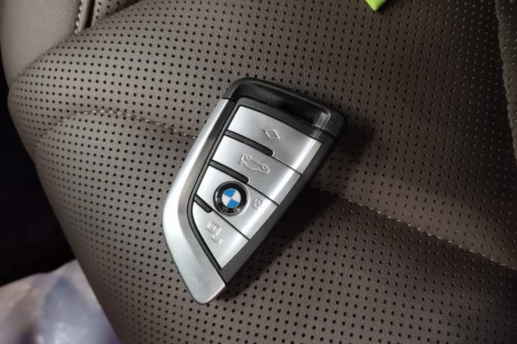 Used BMW X5 2022 Restyled xDrive 30Li M Sport Package
