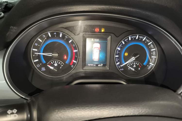 Used Haval H2 2018 Blue-Label 1.5T Dual-Clutch Two-Wheel-Drive Luxury Model
