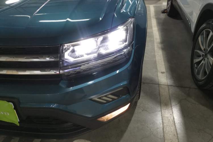 Used Volkswagen Tharu 2021 280TSI Two-Wheel-Drive Luxury Edition
